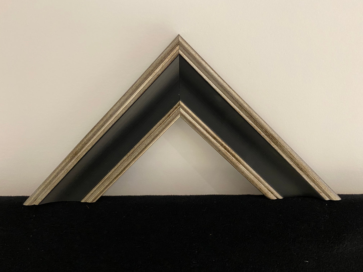 Black & Silver Shabby Chic Picture Frame (C526)