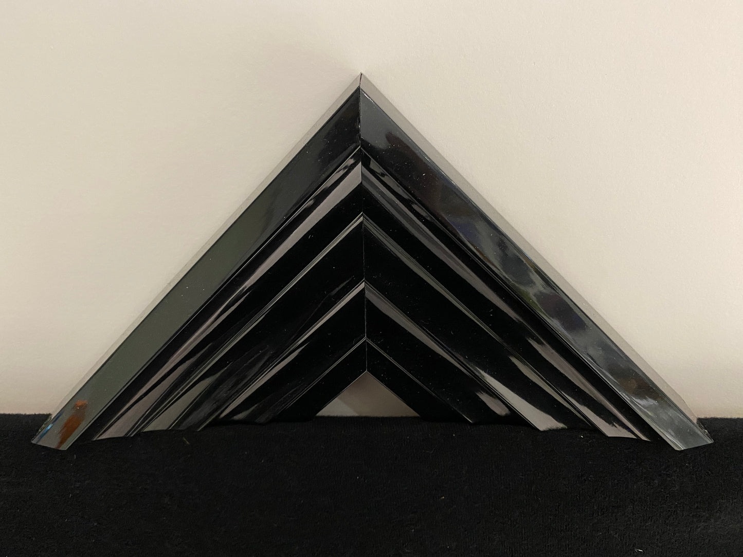 Black Gloss Five Step Style Picture Frame (C668)
