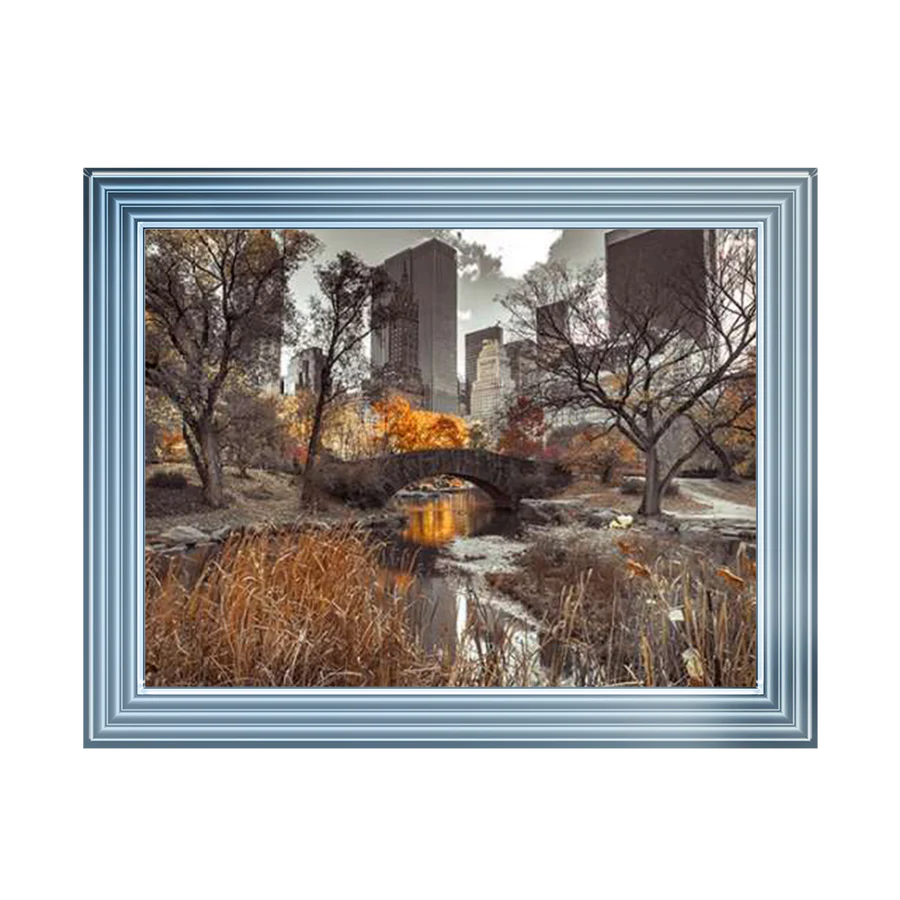 New York Gapstow Bridge In Autumn - Framed Picture